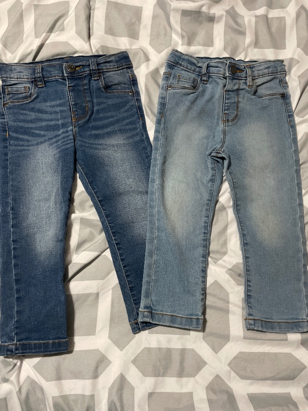 2 pairs of jeans